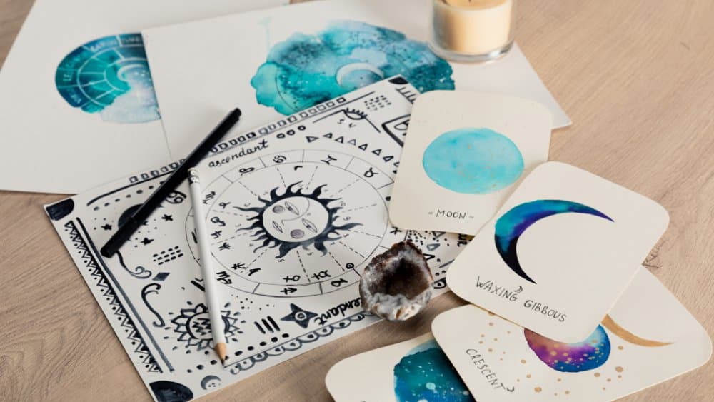 Tarot ve Burç Uyumu: Doğum Haritanıza Göre Kartlar Ne Söylüyor?