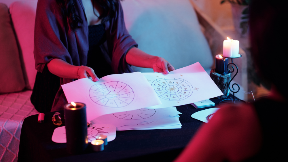 What Does Getting an Online Astrology Reading Really Mean?