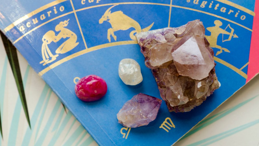 Astrolojiyle Geleceğinizi Şekillendirin: 2025 Burç Yorumları
