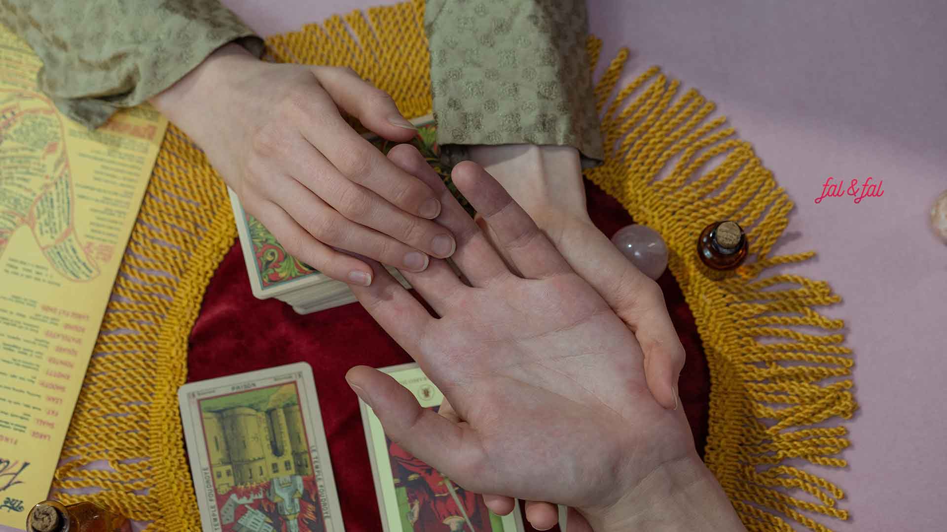 El Falı Nedir